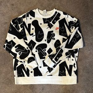 Black and white Nike crewneck